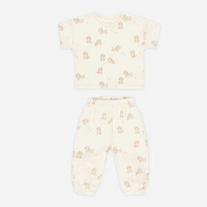 NWT - Quincy Mae Puppies Organic Cotton T-Shirt and Pants Set